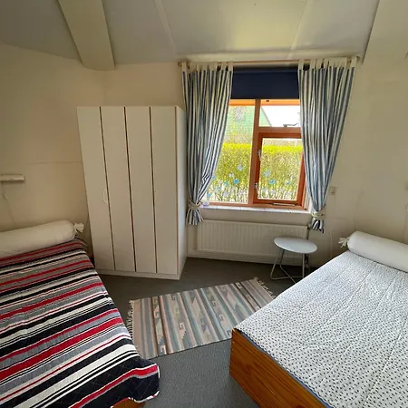 Zeester 133 Ferienhaus *